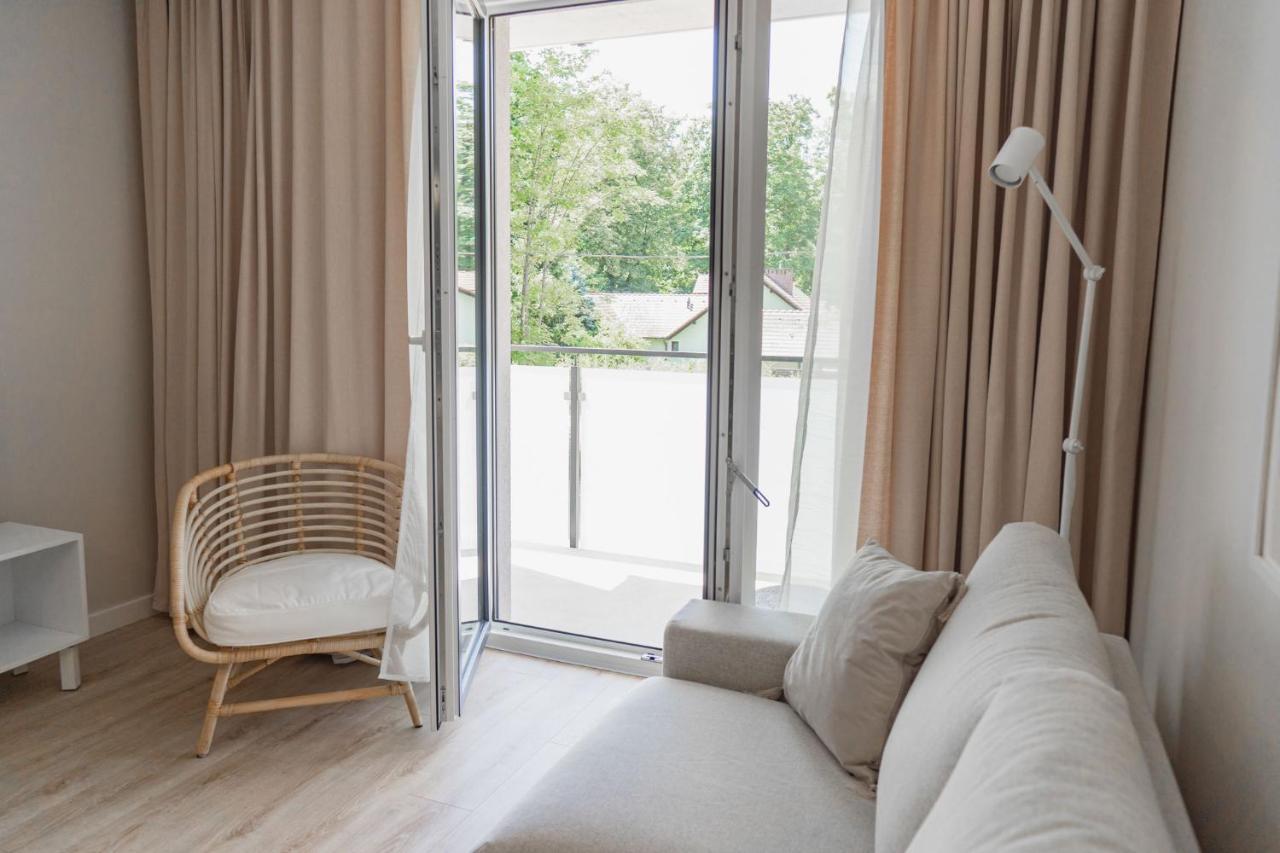 Green Leaf Jawor Apartamenty Exterior photo